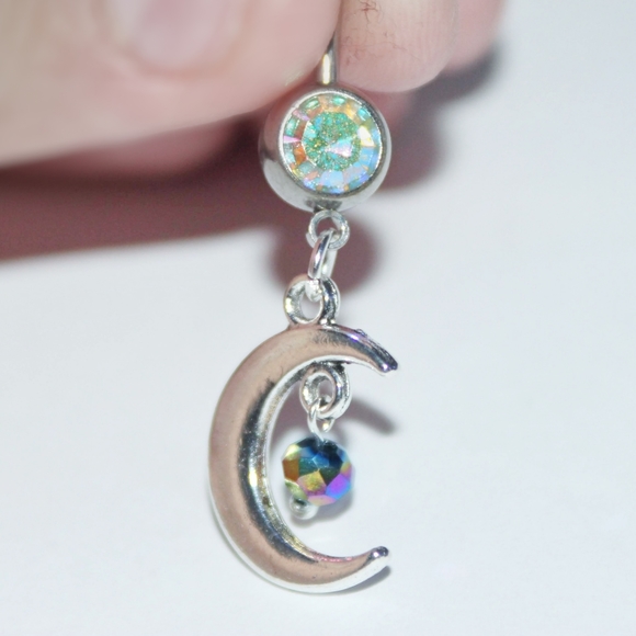 Iridescent rainbow astrology moon belly ring - Picture 8 of 9